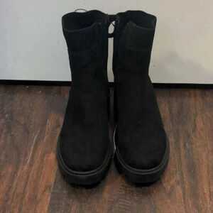 No Boundaries Women's Chelsea Boots with Knit Panel